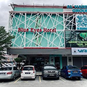 Blue Eyes Hotel